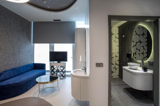 Slider image (9) Estetik International Health Group